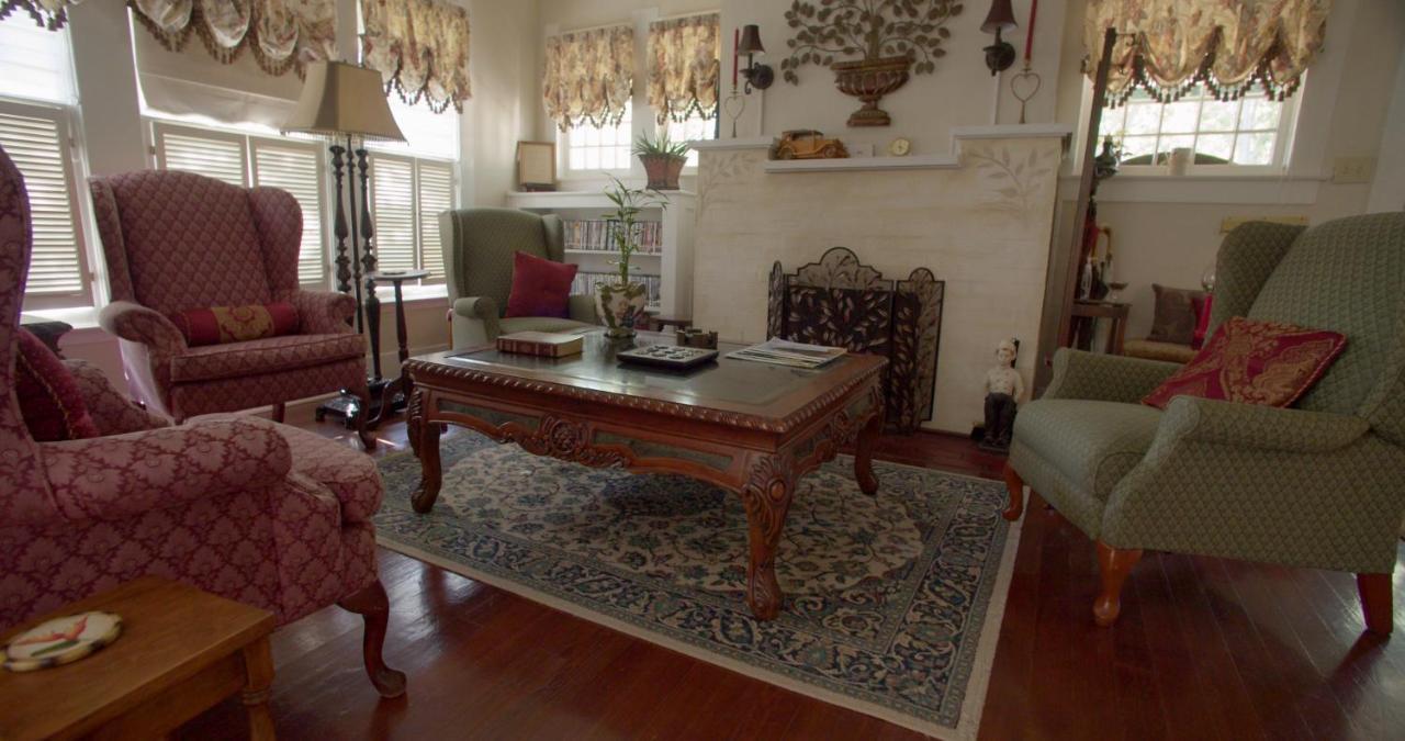 Granbury Gardens Bed And Breakfast Ngoại thất bức ảnh